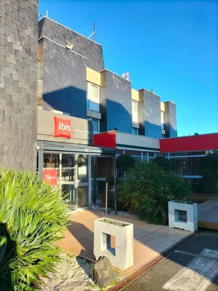 Ibis Saint Brieuc Yffiniac Hotel Екстериор снимка