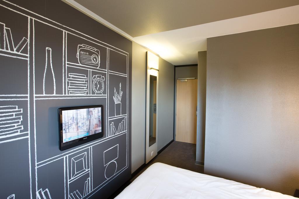 Ibis Saint Brieuc Yffiniac Hotel Екстериор снимка